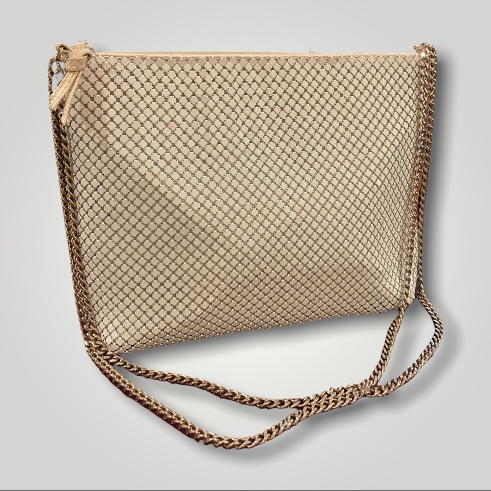 Vintage Whiting & Davis white mesh shoulder purse w/ silver chain strap